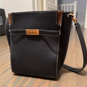 Tory Burch Petite Lee Radziwill Double Bucket Bag